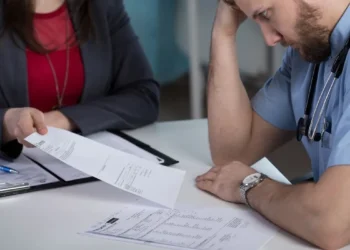 How Medical Negligence Cases Are Evaluated by Courts